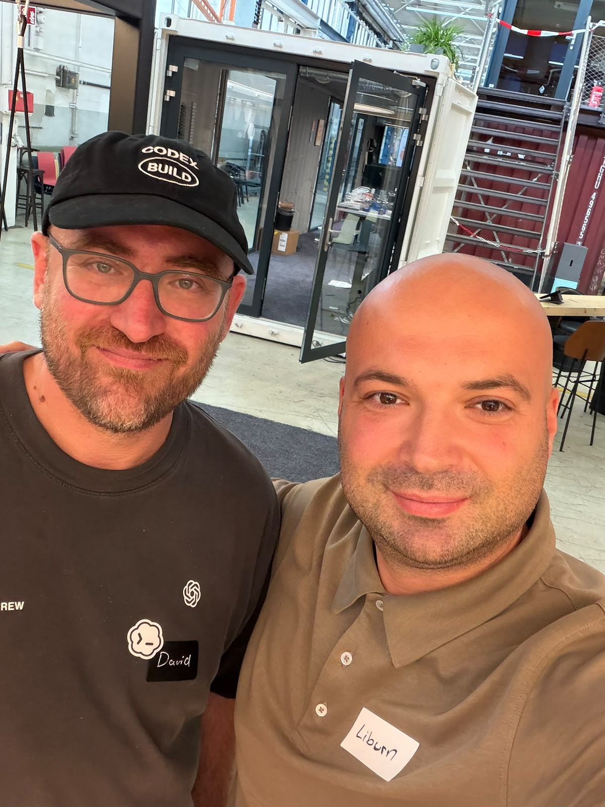 Liburn Shala im Austausch mit David bei OpenAI